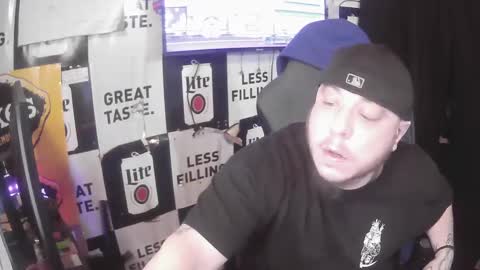 Snapshot of cock_n_creamz_n_wet_dreamz chatting on 12-15-24, 04:15 COCK N CREAMZ WET DREAMZ online show from 12-15-24, 04:15