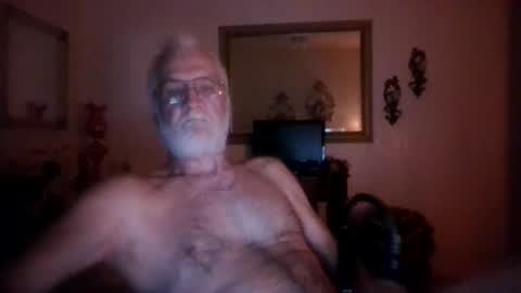 Snapshot of cockpumpforyou chatting on 01-16-25, 09:37 Cock Pump For You online show from 01-16-25, 09:37