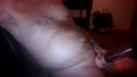 Snapshot of cockpumpforyou chatting on 09-10-25, 08:25 Cock Pump For You online show from 09-10-25, 08:25