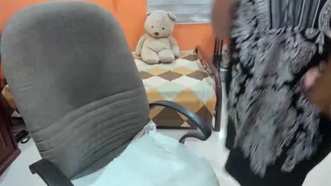 Snapshot of cocktits69 chatting on 09-23-25, 10:13 titanis online show from 09-23-25, 10:13