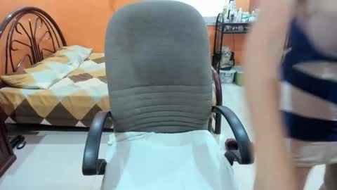 Snapshot of cocktits69 chatting on 09-27-25, 03:33 titanis online show from 09-27-25, 03:33