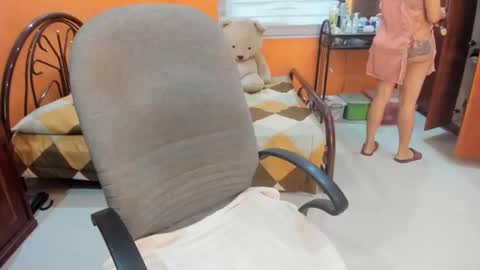Snapshot of cocktits69 chatting on 10-07-25, 10:29 titanis online show from 10-07-25, 10:29