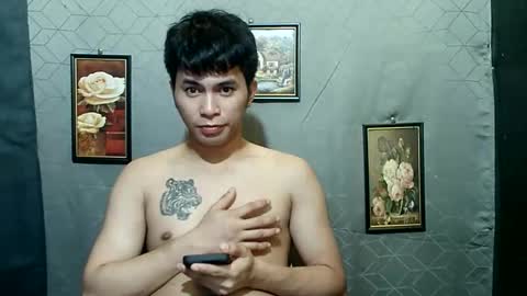 Snapshot of cocky_x chatting on 02-19-26, 04:30 pat online show from 02-19-26, 04:30