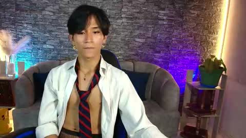 COCO online show from 04-24-26, 11:40