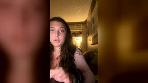 Snapshot of cocokisses333 chatting on 04-04-26, 02:54 cocokisses333 online show from 04-04-26, 02:54