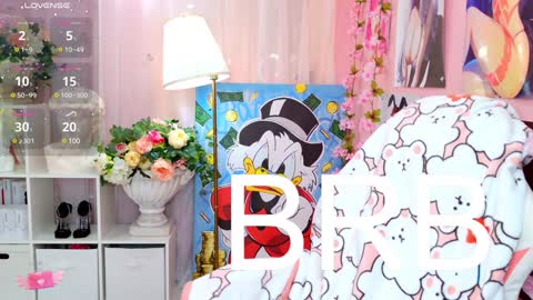 Snapshot of coconut_mia chatting on 01-16-25, 12:12 Mia online show from 01-16-25, 12:12