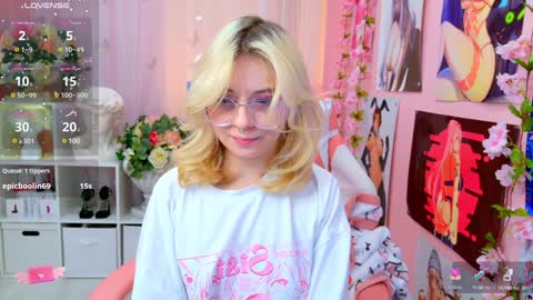 Snapshot of coconut_mia chatting on 01-18-25, 03:20 Mia online show from 01-18-25, 03:20