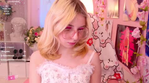 Snapshot of coconut_mia chatting on 01-24-25, 03:11 Mia online show from 01-24-25, 03:11