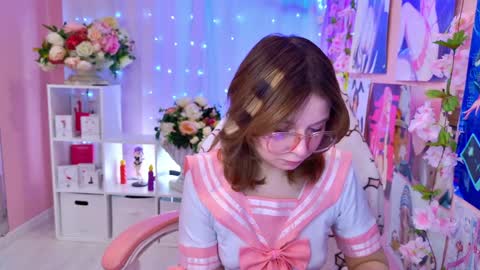 Mia online show from 04-01-26, 10:07