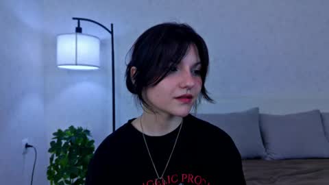Kim online show from 05-17-26, 06:11