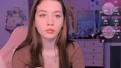 Snapshot of coddleweeper chatting on 09-08-25, 02:16 Hello guys my name is Coddle online show from 09-08-25, 02:16