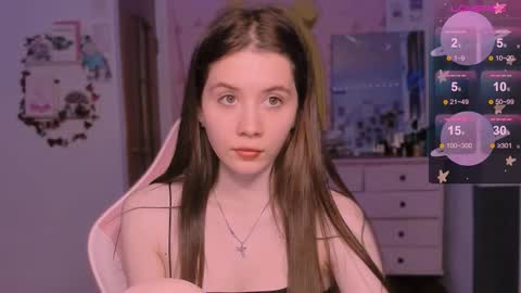 Snapshot of coddleweeper chatting on 09-09-25, 02:16 Hello guys my name is Coddle online show from 09-09-25, 02:16