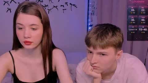 Snapshot of coddleweeper chatting on 04-18-26, 02:43 Hello guys my name is Coddle online show from 04-18-26, 02:43