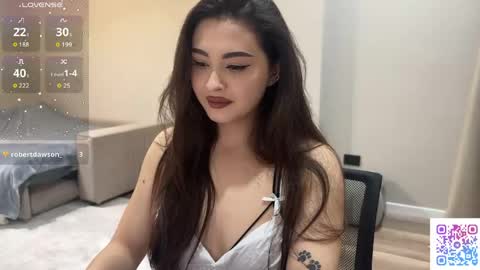 Snapshot of coffee_wihtout_milk chatting on 04-24-26, 11:40 Yumi online show from 04-24-26, 11:40