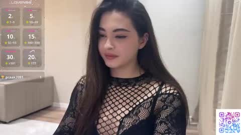 Snapshot of coffee_wihtout_milk chatting on 04-28-26, 01:15 Yumi online show from 04-28-26, 01:15