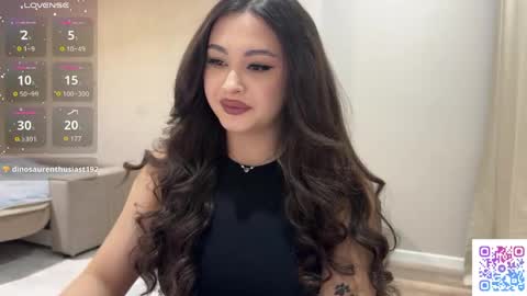 Snapshot of coffee_wihtout_milk chatting on 05-19-26, 11:00 Yumi online show from 05-19-26, 11:00