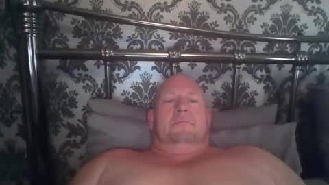 Snapshot of col4nows chatting on 09-17-25, 11:12 col4nows online show from 09-17-25, 11:12