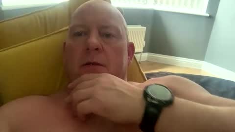 Snapshot of col4nows chatting on 10-15-25, 09:53 col4nows online show from 10-15-25, 09:53