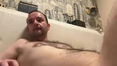 colambus83 online show from 04-03-26, 07:45