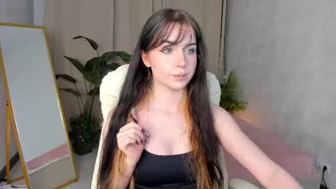 Snapshot of coldbby chatting on 07-21-26, 12:18 Eva online show from 07-21-26, 12:18