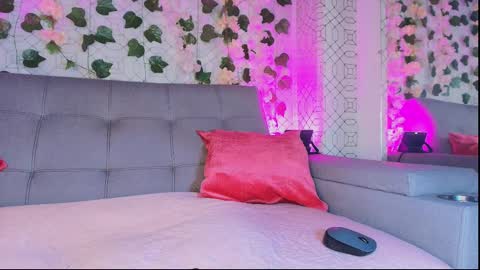 colett online show from 09-12-25, 11:54