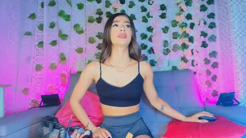 colett online show from 09-27-25, 12:10