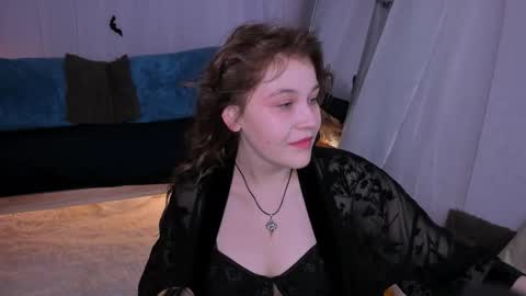 Collen Mon Tue Wed Thu Fri GMT 3 0300am - 0900am  online show from 10-30-25, 05:57