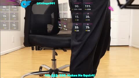 Snapshot of college001 chatting on 12-27-24, 12:45 College001 online show from 12-27-24, 12:45