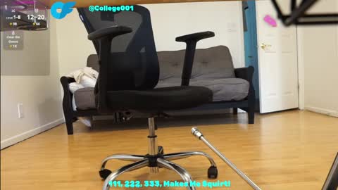 Snapshot of college001 chatting on 01-01-25, 11:29 College001 online show from 01-01-25, 11:29