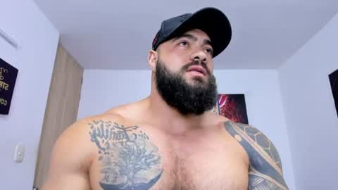 college_muscle_ass online show from 07-28-26, 08:52