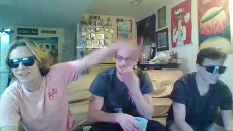 Snapshot of college_packing_8 chatting on 10-05-25, 11:35 college_packing_8 online show from 10-05-25, 11:35