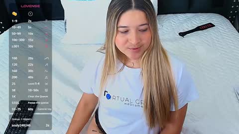 Snapshot of collegepawglovedaddy chatting on 02-01-25, 02:16 MEGAN online show from 02-01-25, 02:16