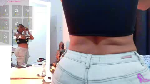 Snapshot of colombia_mommy_ chatting on 05-13-26, 12:24 GRETCHEN online show from 05-13-26, 12:24