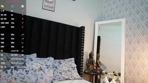 Snapshot of colombia_mommy_ chatting on 06-05-26, 12:22 GRETCHEN online show from 06-05-26, 12:22