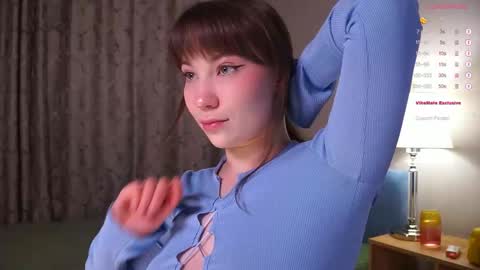 Snapshot of come_in_bed chatting on 01-08-26, 01:57 Audrey online show from 01-08-26, 01:57