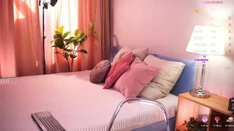 Audrey online show from 03-28-26, 01:54