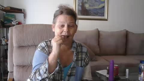 Snapshot of comebackpussy chatting on 12-09-24, 05:19 comeback pussy online show from 12-09-24, 05:19