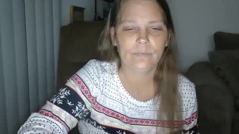 Snapshot of comebackpussy chatting on 12-16-24, 02:04 comeback pussy online show from 12-16-24, 02:04