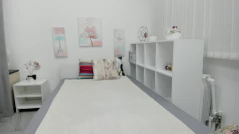 Camilla online show from 03-26-26, 04:07