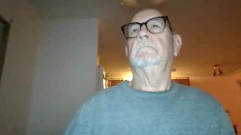 Snapshot of comeonmymouth chatting on 03-08-26, 01:37 comeonmymouth online show from 03-08-26, 01:37