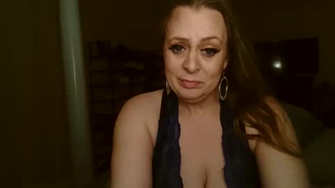 Snapshot of comeplayallday chatting on 11-23-25, 05:29 comeplayallday online show from 11-23-25, 05:29