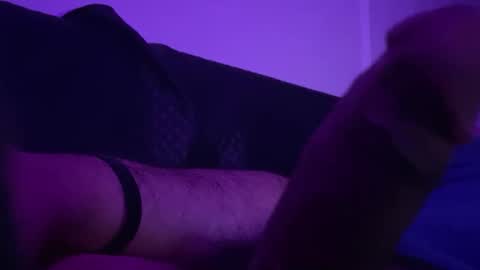 Snapshot of cometemipito chatting on 09-19-25, 03:41 Chris online show from 09-19-25, 03:41