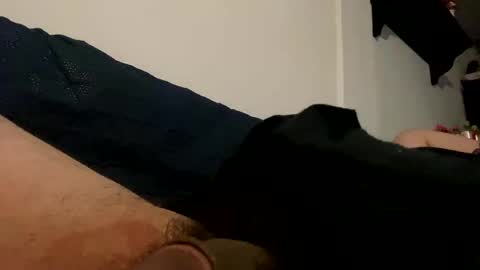 Snapshot of cometemipito chatting on 02-25-26, 01:37 Chris online show from 02-25-26, 01:37