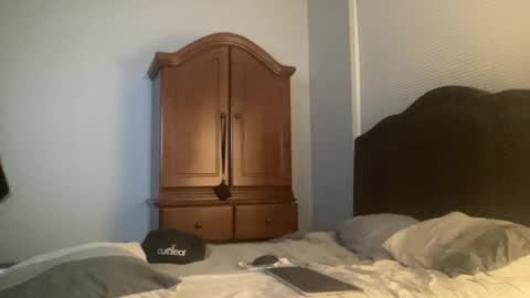 Snapshot of concentralized chatting on 02-10-25, 12:08 Matt online show from 02-10-25, 12:08