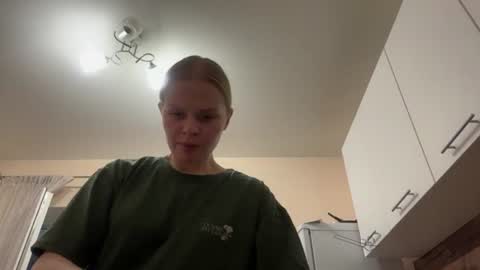 Snapshot of concettabellus chatting on 07-26-26, 03:08 Kate online show from 07-26-26, 03:08