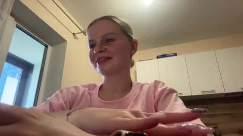 Snapshot of concettabellus chatting on 07-28-26, 12:48 Kate online show from 07-28-26, 12:48