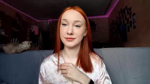 Lia online show from 12-15-25, 07:01