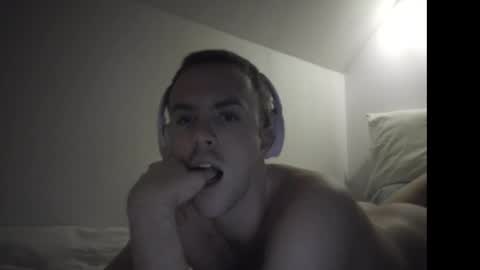 dreamy eyed lover online show from 01-10-26, 05:09