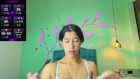 C O N N I E online show from 11-21-25, 02:05