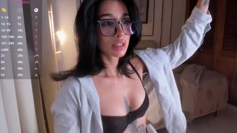 connie    online show from 10-08-25, 09:40